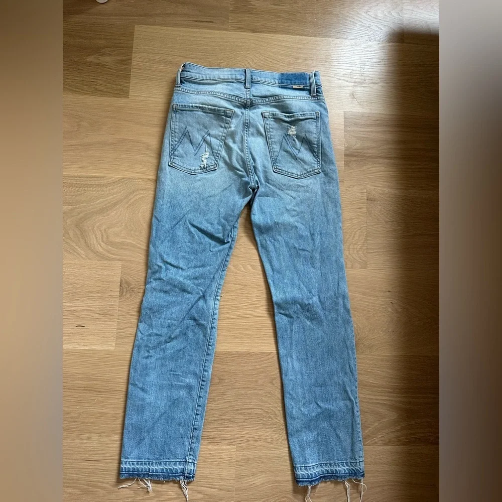 Mother High waisted Hiker Hover Undone Hem on my knees Jeans